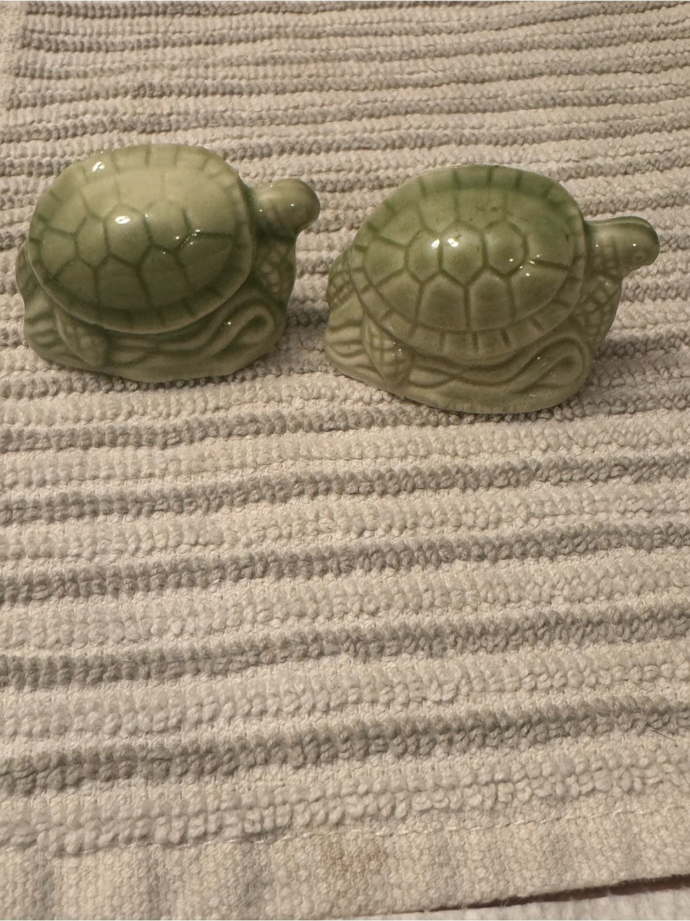 Bundle of Wade Ceramic Turtle/Tortoise Figurines - Picture 9 of 12